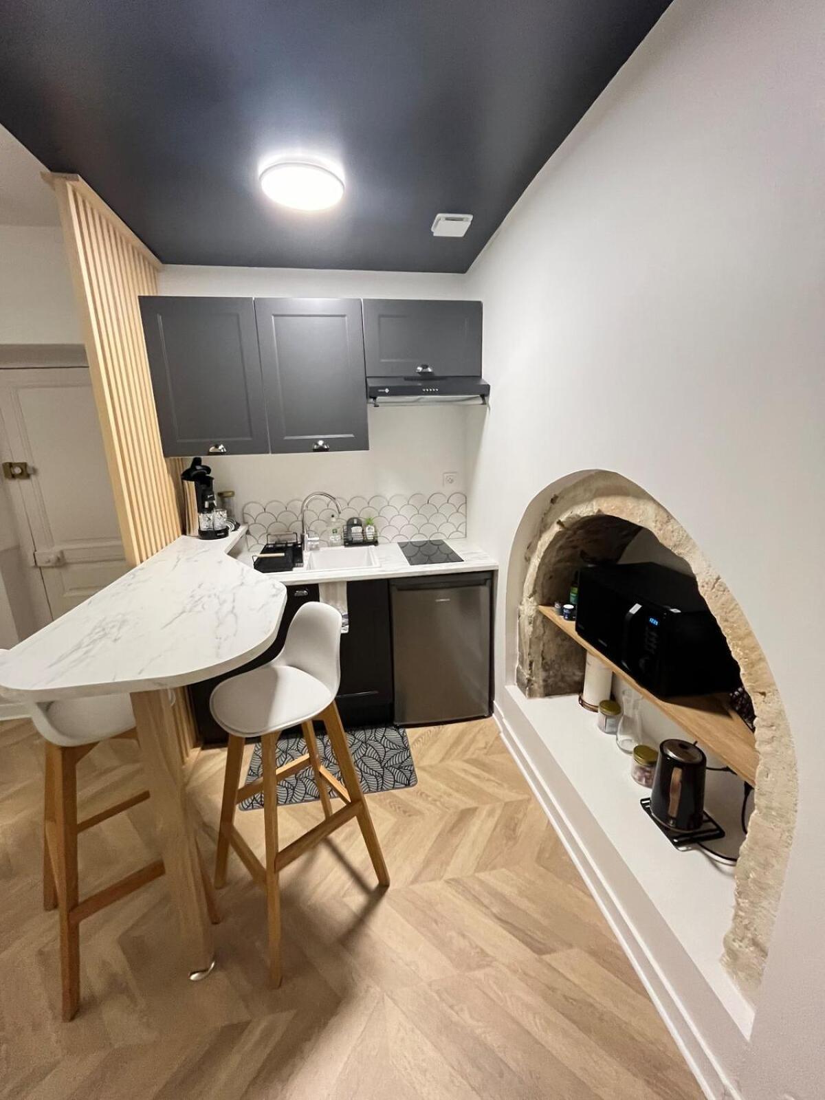 Le Studio Haslay Seraucourt En Plein Coeur De Ville De Bourges - Charme De L Ancien Et Confort Contemporain Eksteriør billede